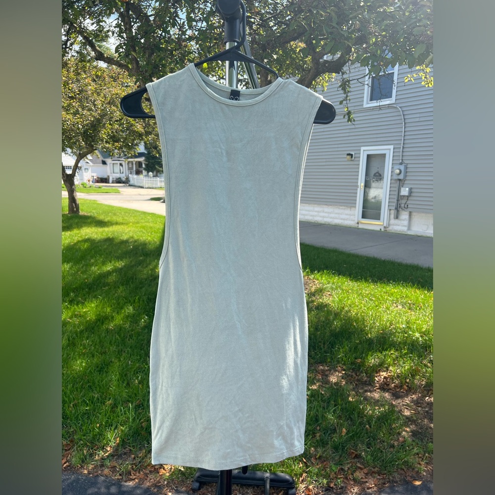 Mint Green Sleeveless Mini Dress – Size S